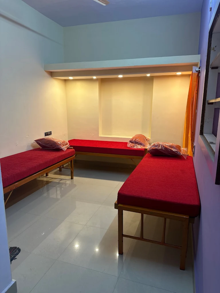 Sn Ladies Pg Beds